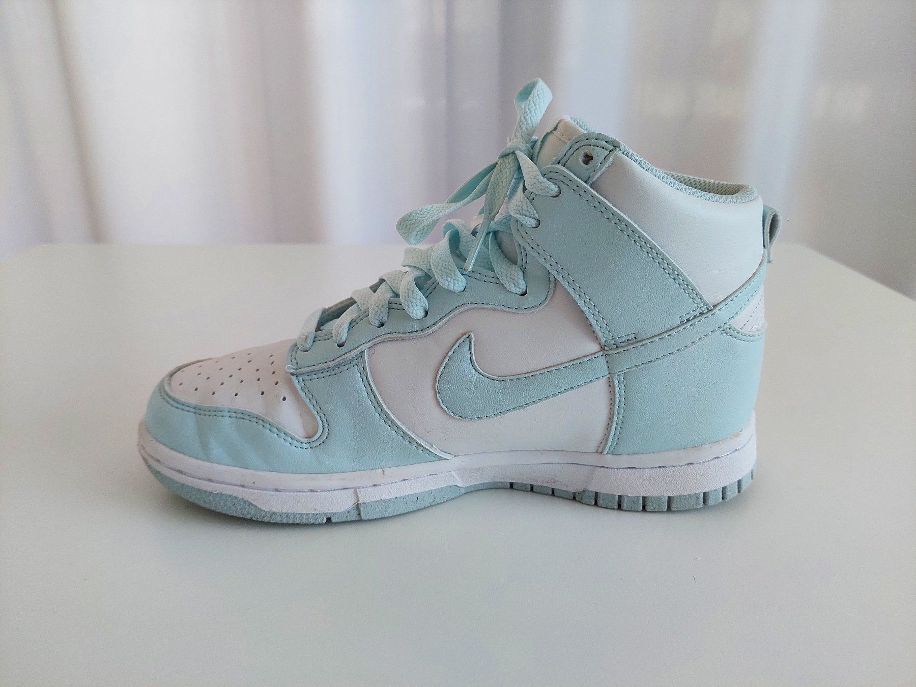 Nike Schuhe für Jungen: Nike Dunk High Next Nature  - Sneaker high - Grösse 37.5 – Gebraucht aus Zürich von Lacoste06 6