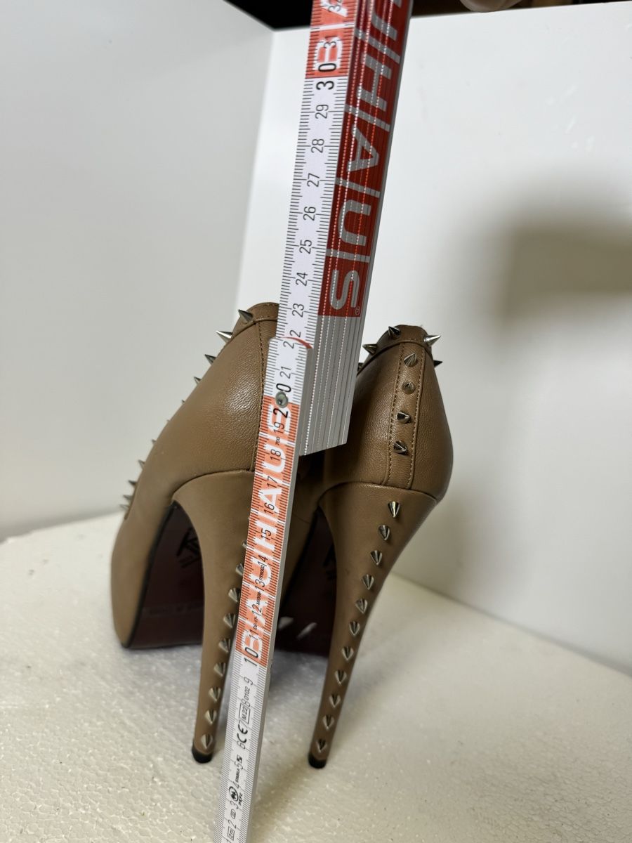 Scarpe da donna: Highheels Plateau Pumps Spitzen Nieten – Nuovo (secondo la descrizione) da AARBURG venduto da cheapstuff 3