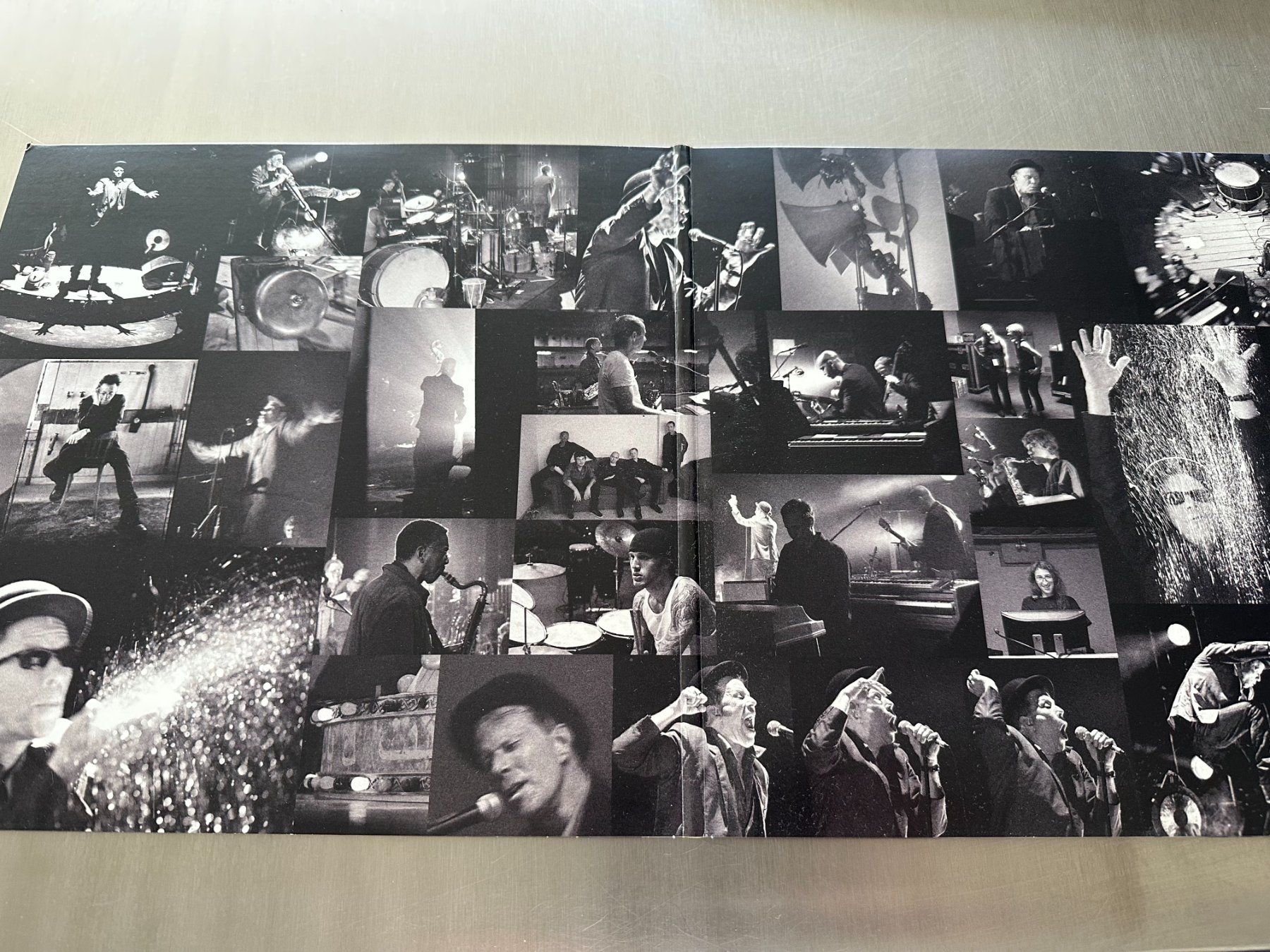 Dischi in vinile: TOM WAITS 2LPS GLITTER & DOOM LIVE – Nuovo (secondo la descrizione) da Sion venduto da jaipur1401 3