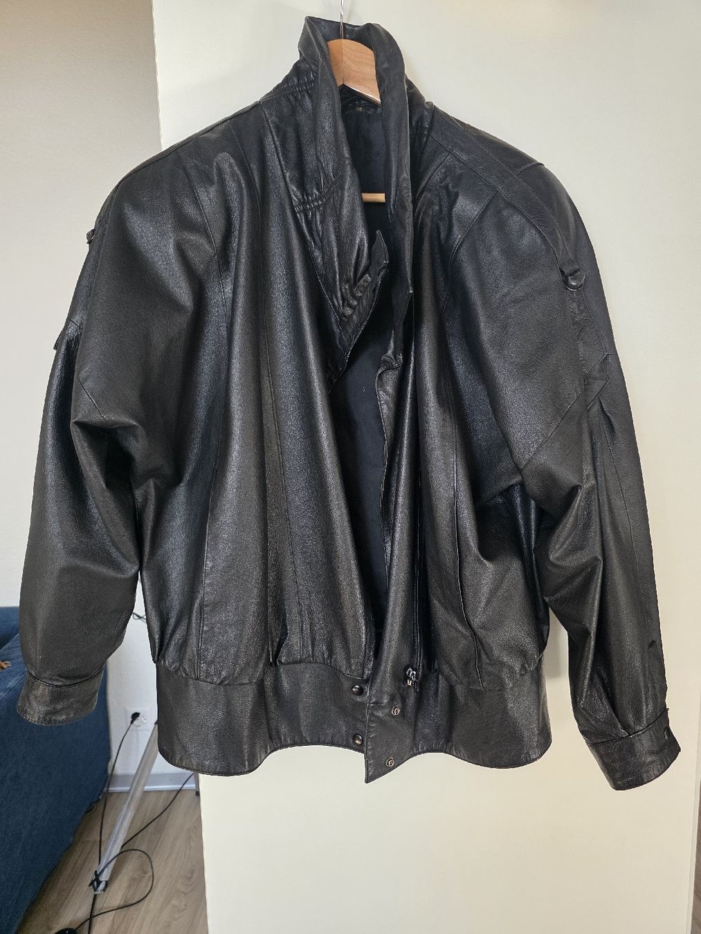 Jacken: Vintage Lederjacke Gr 38 – Gebraucht aus Interlaken von NataliiaS 8