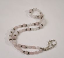 Kette mit Rosenquarzperlen