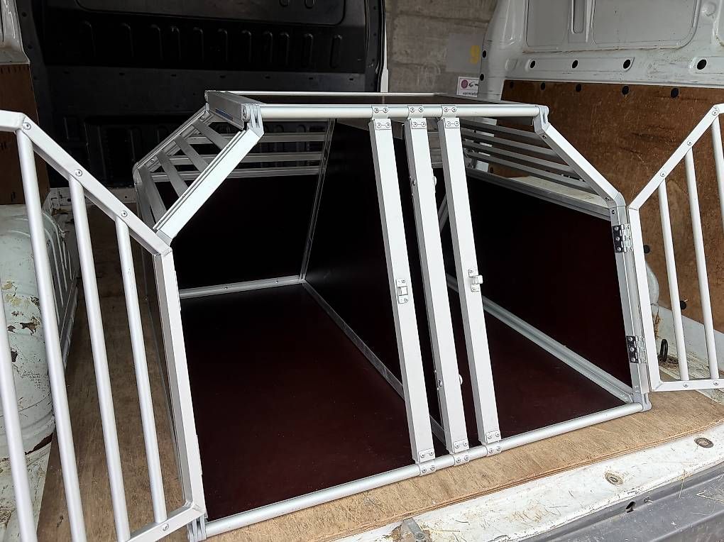 Cages, transport & sécurité: Schmidt Hundebox – D'occasion à St. Gallen par lei_529d 2