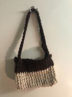 Selbstgehäkelte Handtasche // beige - braun
