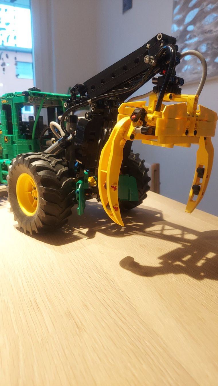 Lego Jouets: LEGO Technic John Deere 948L-II Skidder – D'occasion à Winterthur par nth_9wlt 3