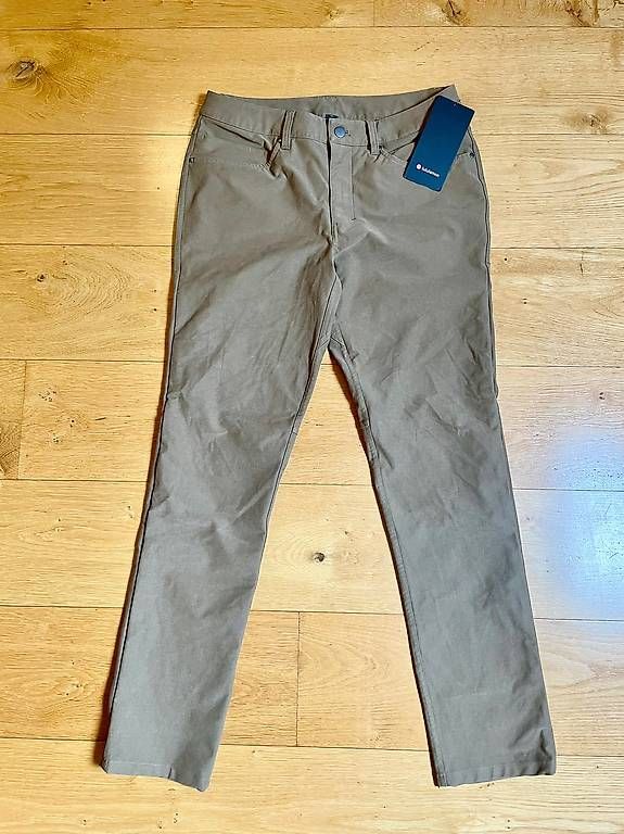 Pantaloni: Hose Lululemon ABC Pant Classic (Utilitech) – Usato da Bern venduto da Kmm 1