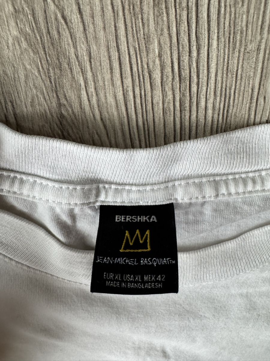 Bershka T-shirt: Jean-Michel Basquiat T-Shirt   – Usato da Villmergen venduto da van_xv9t 1
