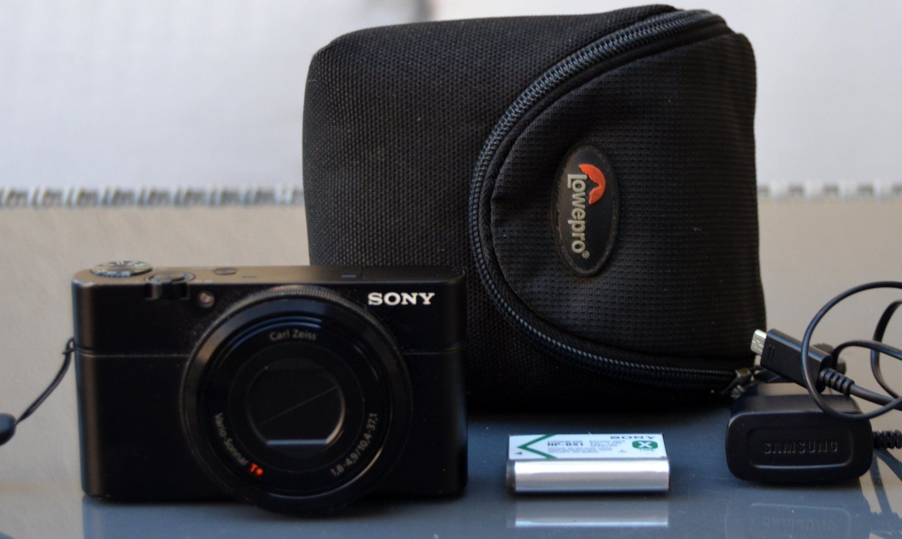 Sony Fotocamera: Digitalkamera Sony DSC RX100 – Difettoso da Collonges venduto da arashee