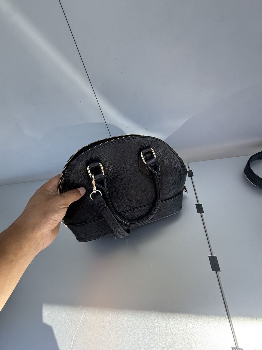 Taschen für Damen: Handbag black dome shape with studs used condition – Gebraucht aus Liebefeld von Khampa 5