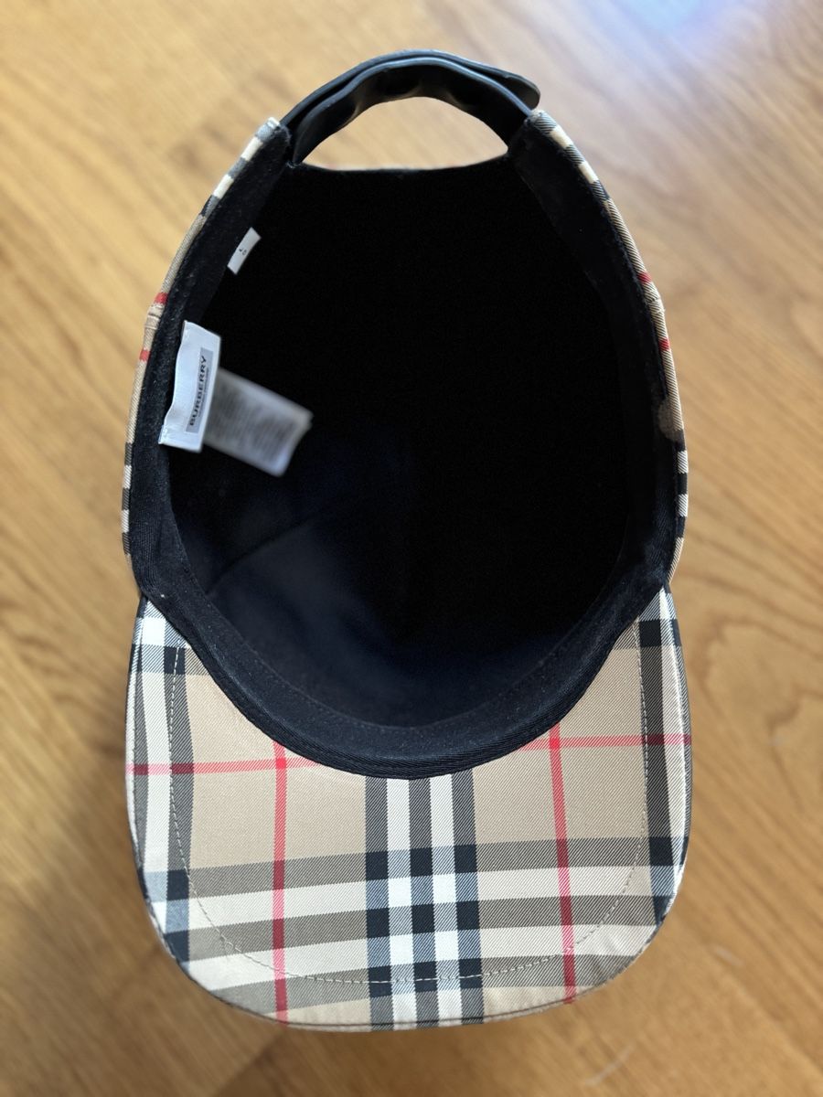 Burberry Copricapi, berretti & cappellini: Burberry Cap | Kaum getragen – Usato da Zürich venduto da Azzaro13 3