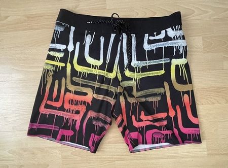 Billabong Badehose/Boardshorts Grösse 36 wie NEU!
