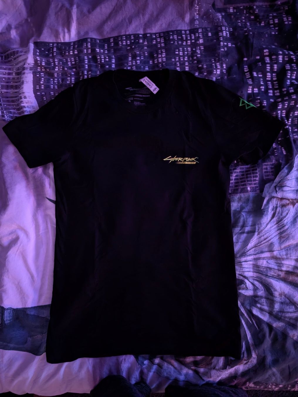 T-Shirts: Cyberpunk Edgerunners T-Shirt – Gebraucht aus Urtenen-Schönbühl von Jens.Morgenegg