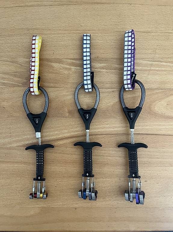 Attrezzatura da arrampicata: Black Diamond Camalot Offset – Nuovo (secondo la descrizione) da Altstätten SG venduto da YaBe02