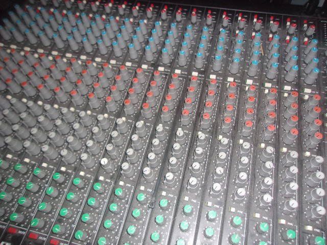 Console di mixaggio: Crest Century 40 /16Kanal – Usato da Brittnau venduto da hei_7jdk 1
