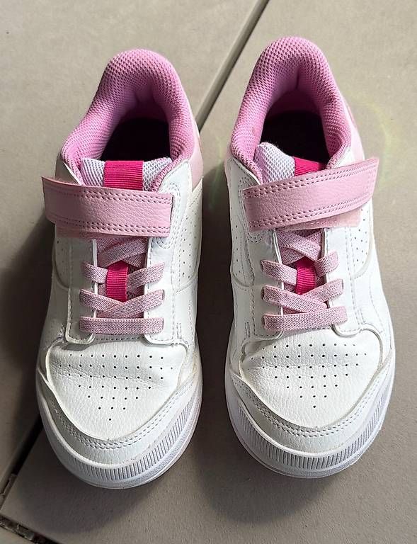 Decathlon Scarpe per ragazzi: Basket décathlon 35 – Usato da Lausanne venduto da ale_yzt7