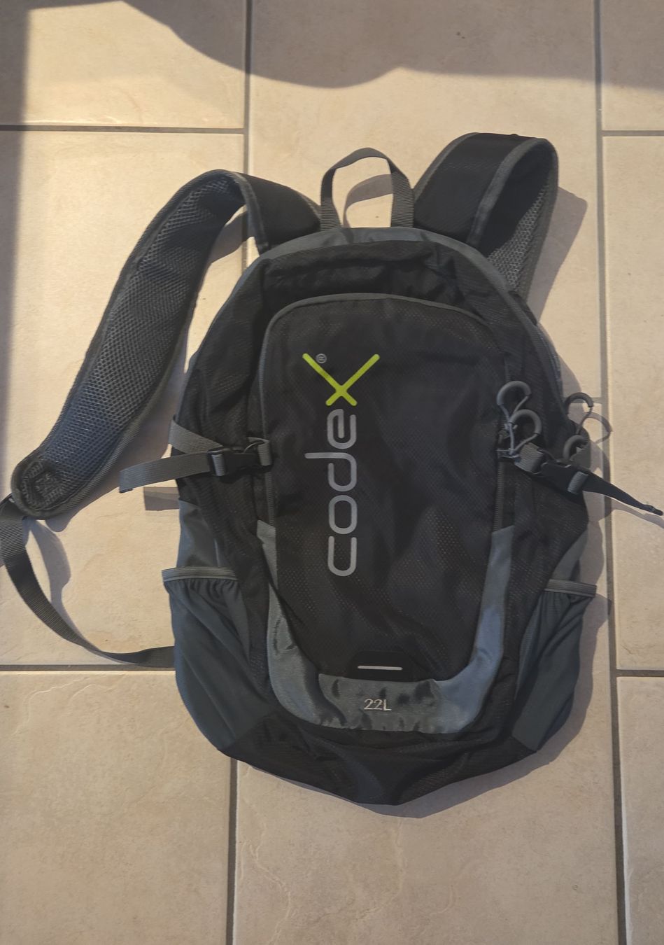 Rucksäcke: Rucksack Codex 22 Liter schwarz grau – Neu (gemäss Beschreibung) aus Selzach von fam.pauli