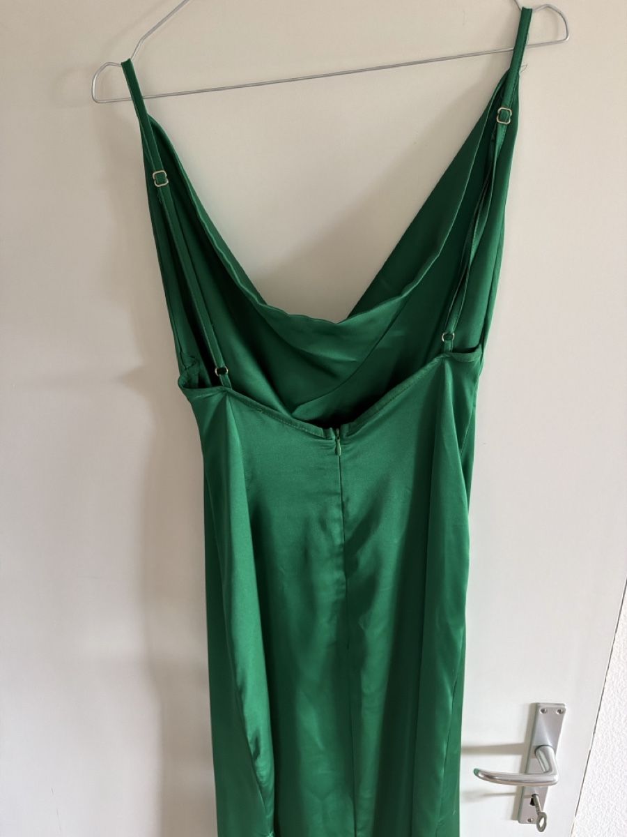 Vestiti: Abendkleid  – Usato da Uster venduto da Ninii003 1