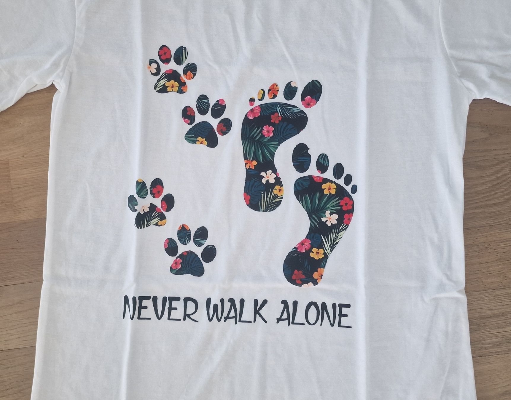 T-shirt: T-Shirt m. Print "never walk alone", Gr. M – Nuovo (secondo la descrizione) da Bätterkinden venduto da SuchenFinden02 1