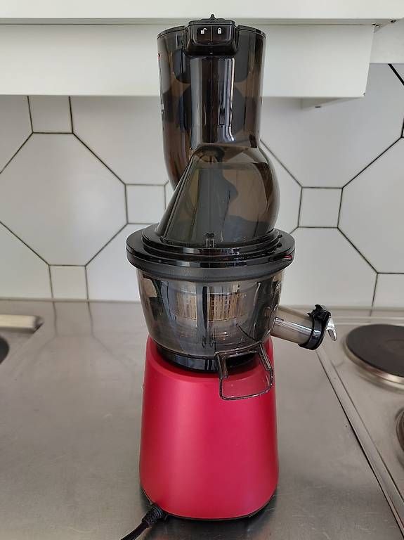 Küchengeräte: Kuvings - Extracteur de jus lent – Gebraucht aus Lausanne von lukaswelker 1