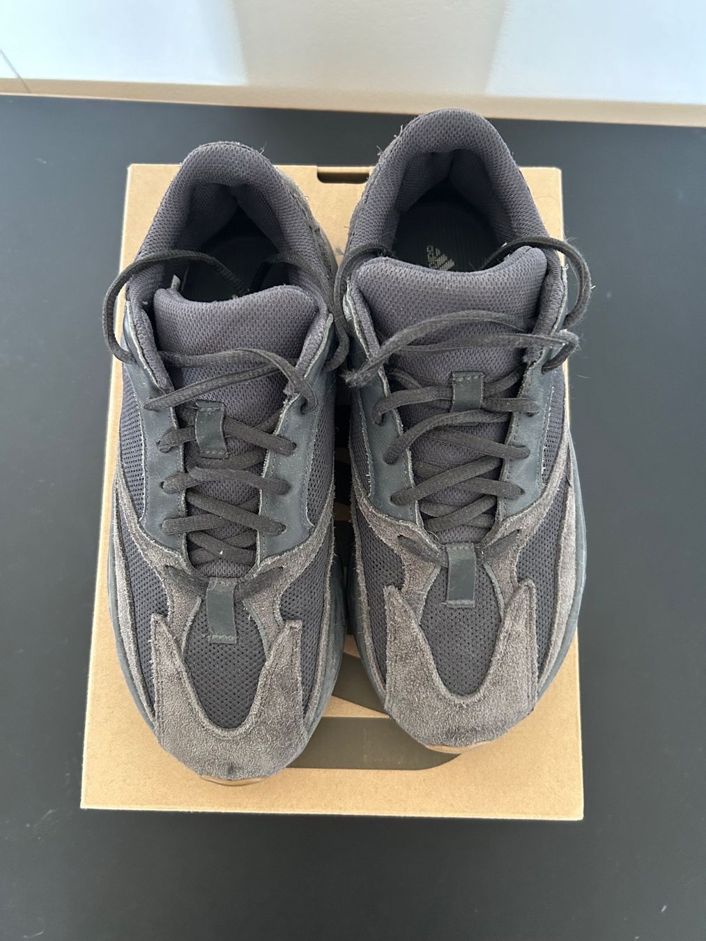 Adidas Scarpe da uomo: adidas Yeezy Boost 700 "Utility Black" – Usato da Bern venduto da fin_99t2 4