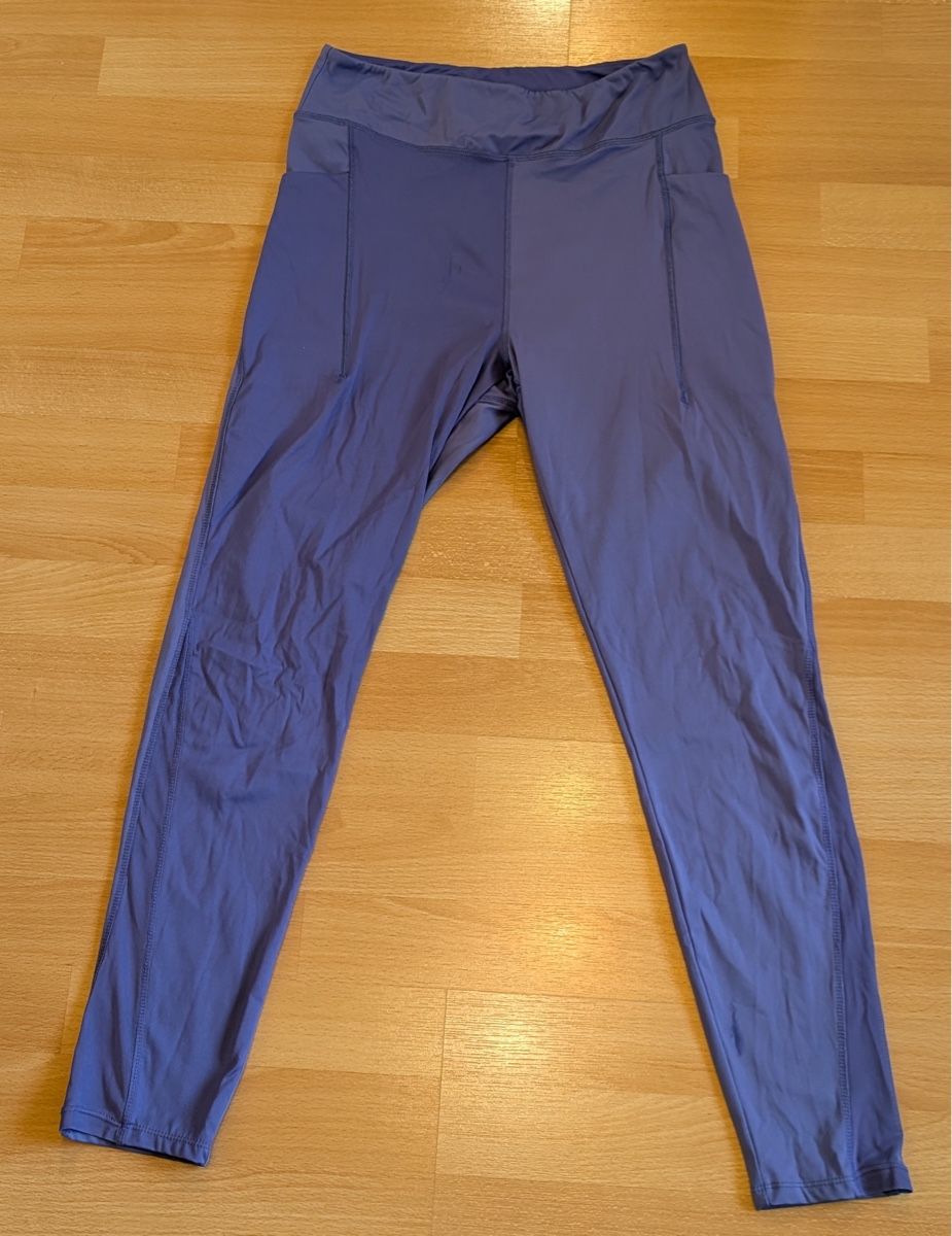 Leggings: Violette Sport-Tights - M – Gebraucht aus St. Silvester von Fabelliii
