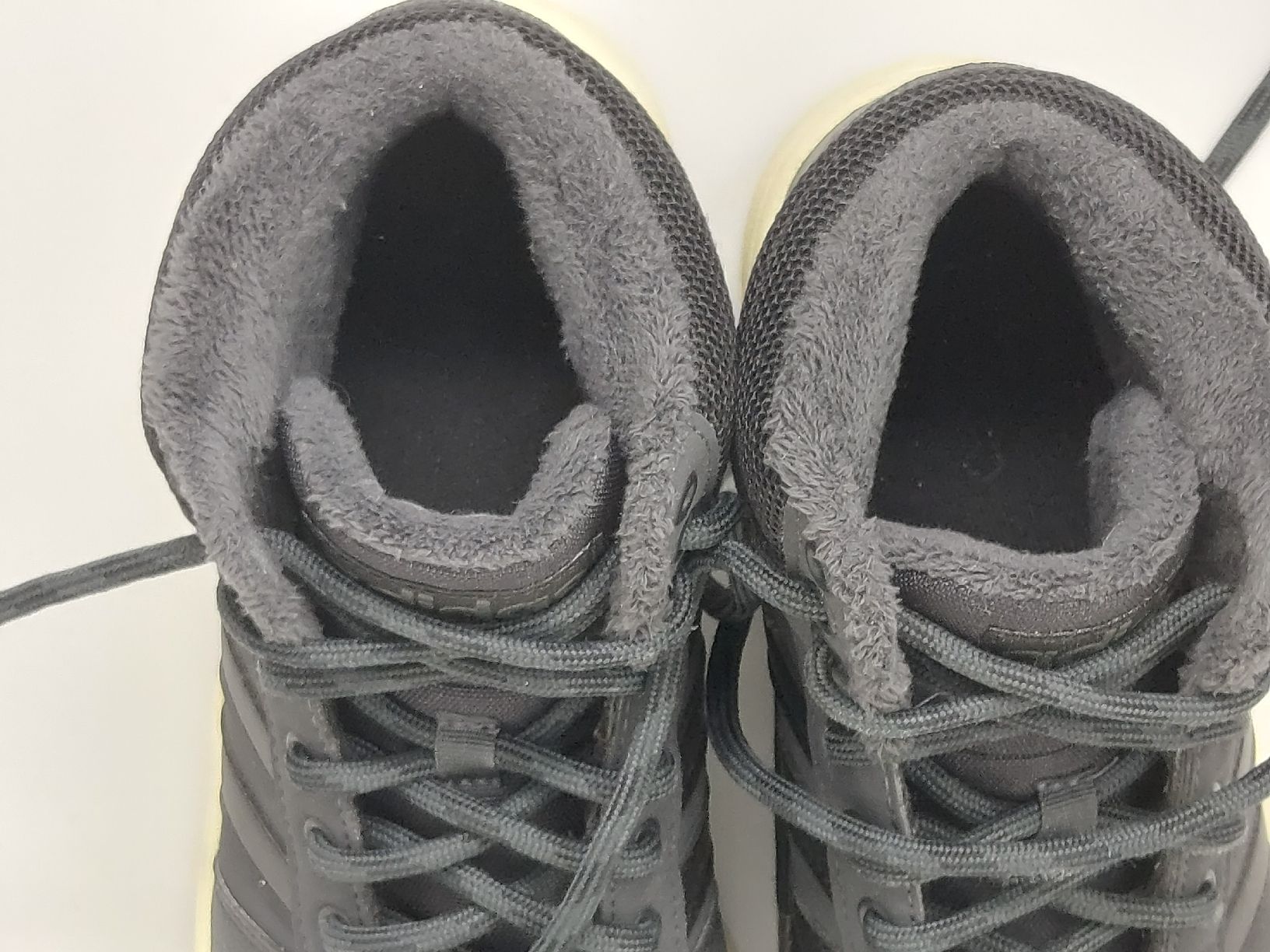 Adidas Scarpe da uomo: Winterschuhe adidas – Usato da Meisterschwanden venduto da phaus38 6