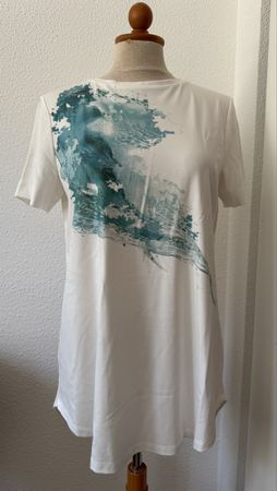 T-shirt OZAI N KU blanc imprimé taille S, neuf, coll. SS2026