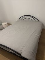 Lit complet 160x200 cm (Cadre en métal noir + Matelas)