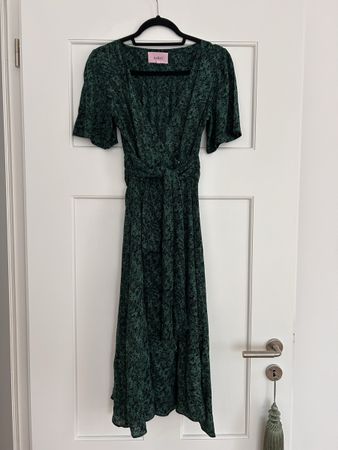 Bash dress