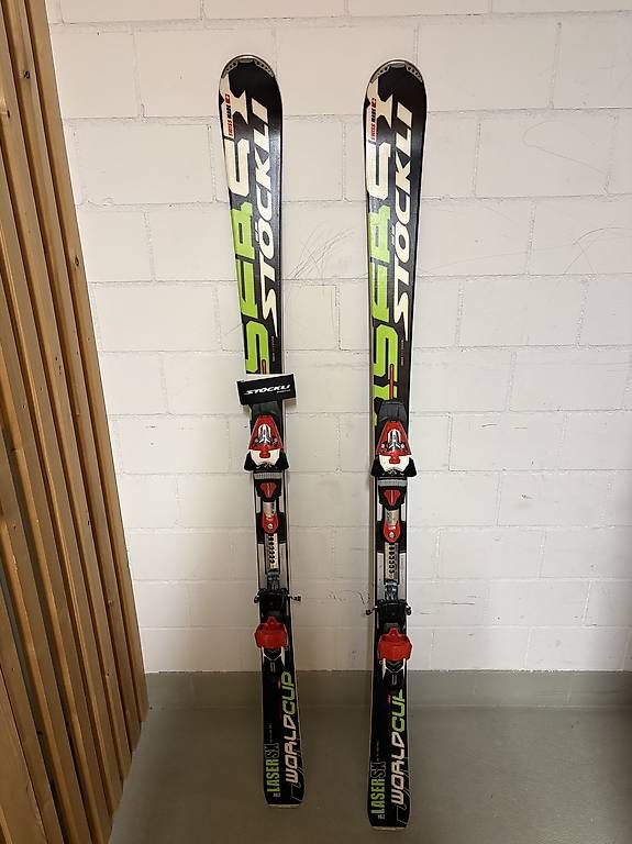 Skis: Stöckli Ski Grösse 162 cm – Gebraucht aus Adligenswil von dakinho