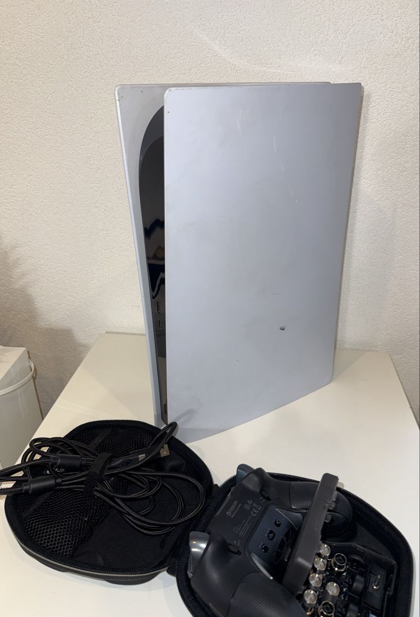 Sony Console: PS5 Defekt mit controller Nacon Révolution5. AB 1.- – Difettoso da Brenles venduto da ar_foot 1