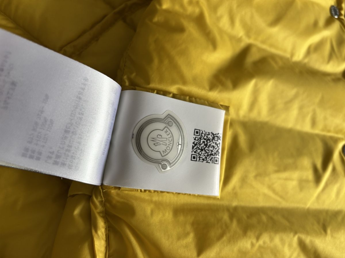 Moncler Gilets & Westen: Neu! Moncler Weste Liane – Neu (gemäss Beschreibung) aus Biel/Bienne von Eiskristall08 6