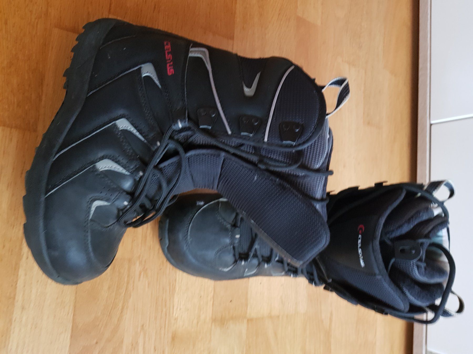 Scarpe da uomo: Snowboardschuhe  Gr 39 – Usato da Morens FR venduto da Kiscica 9