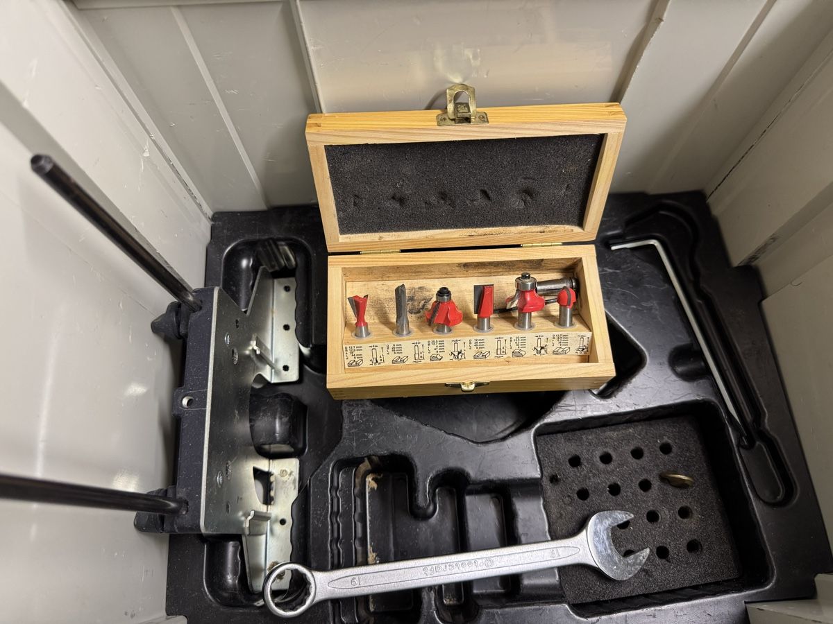 Festo Tutte le macchine: Fraiseuse Festo OF 900 E-Set CH – Usato da Brügg BE venduto da Goob 6