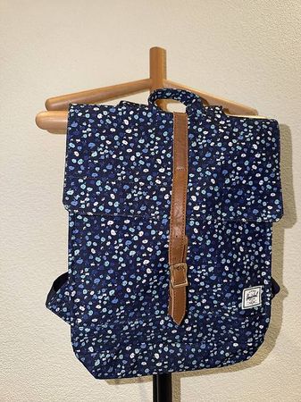 Herschel Rucksack  Blau mit Blumenmuster