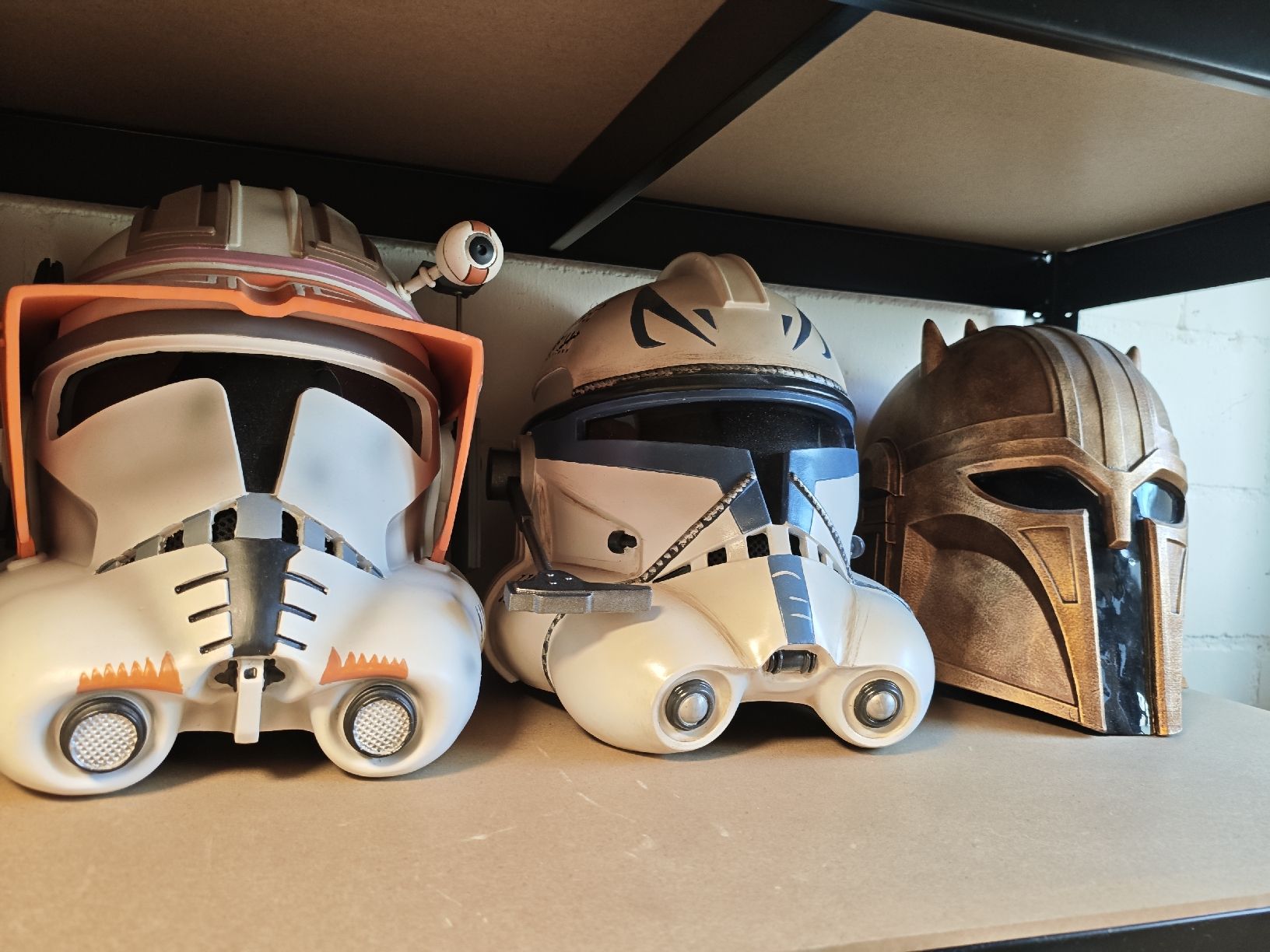 Star Wars Figurines: Star Wars Helme – D'occasion à Interlaken par Svento