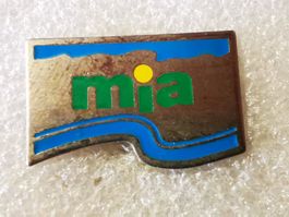 Ansteckpin 153: mia