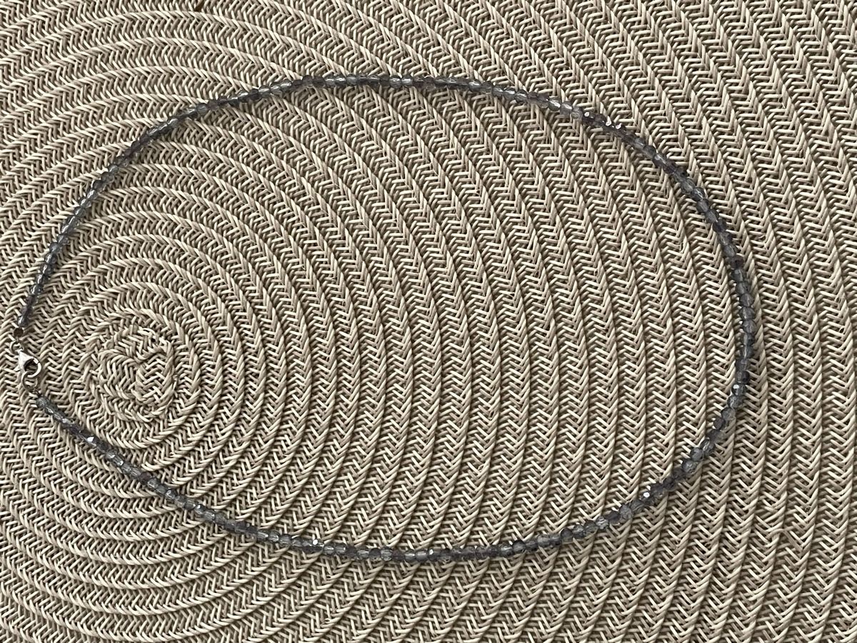 Catenine: Superbe collier de perles grises 46 cm fermoir argent 925 – Usato da Worben venduto da benit.drn 2