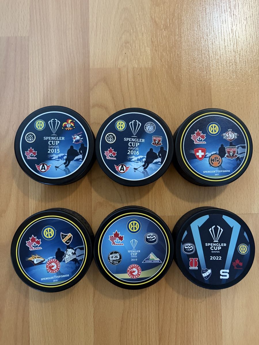 Autogramme: Pucks Spengler Cup – Gebraucht aus Bulle von TheBigL