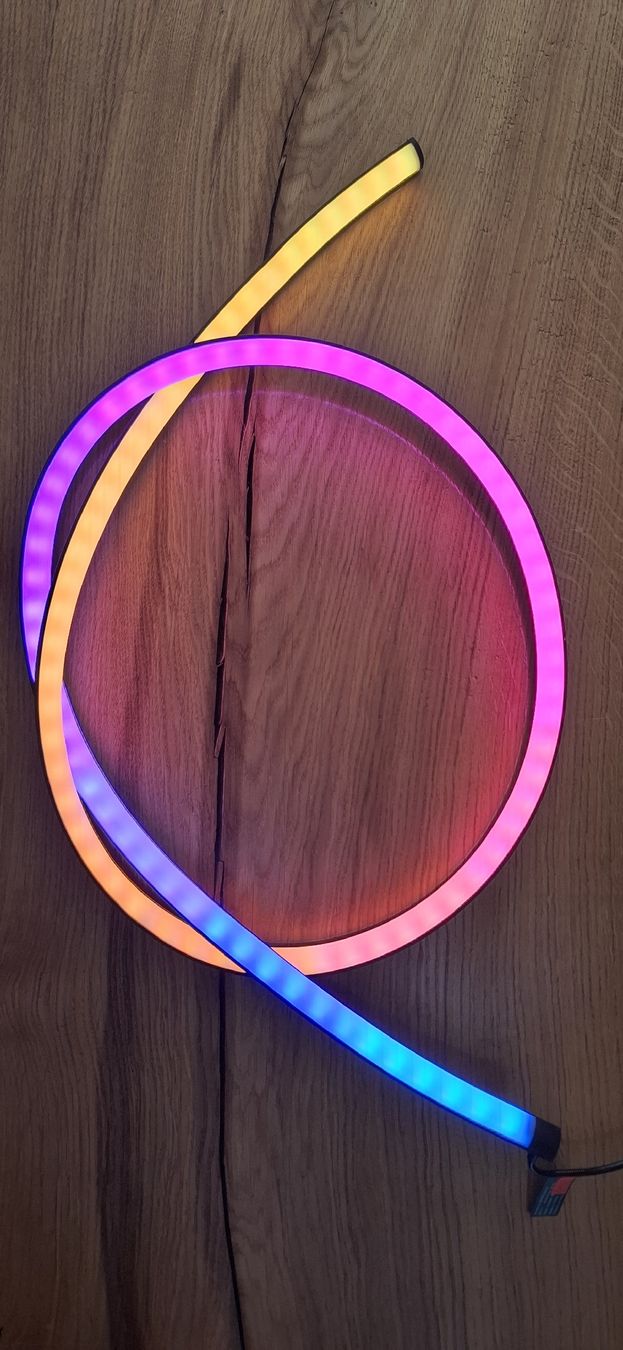 Philips Lampade: Philips Hue Play Gradient lightstrip 55 zoll – Usato da Guntershausen venduto da Jtattoo 5