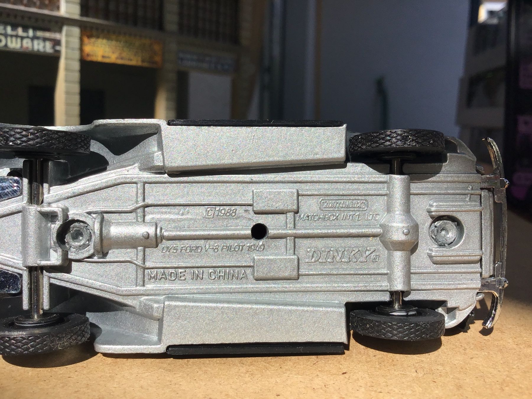 Dinky Toys Modellini d'auto: FORD1:43 DINKY – Usato da Männedorf venduto da Spezial-Modelle 3