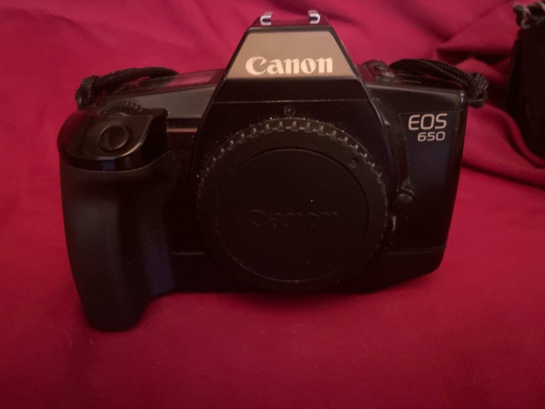 Canon Fotocamera: Canon EOS 620/650 Spiegelreflexkamera, beide mit Anleitung – Usato da Schüpfen venduto da Schuepfen45 4