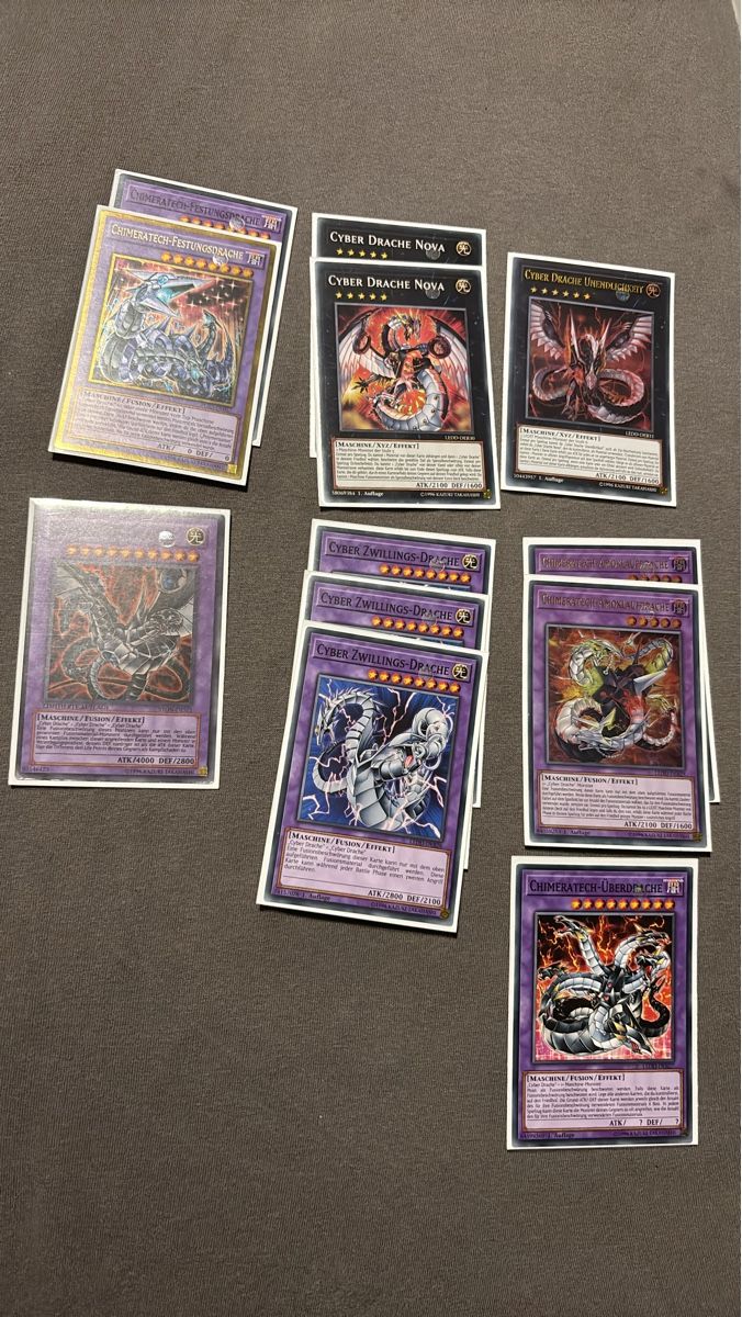 Yugioh Carte collezionabili: Cyber Drache Extra Deck SET – Nuovo e nell'imballaggio originale da Unterägeri venduto da abi_sn03
