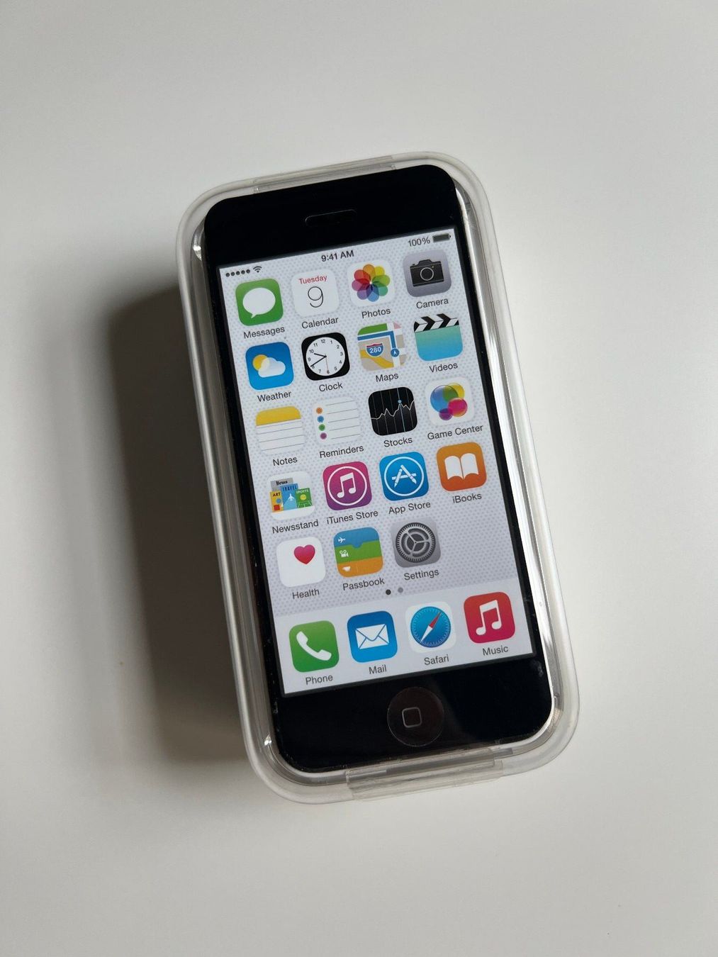 Apple Telefoni cellulari / Smartphones: iPhone 5C with box, white – Usato da Zürich venduto da cefanie