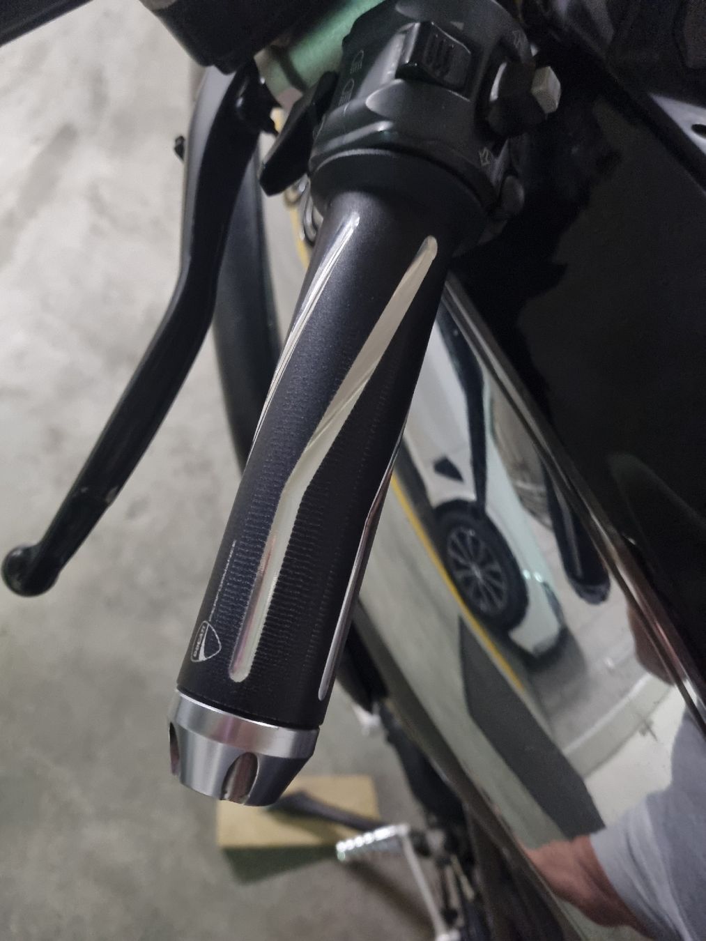 Ducati Alle Motorradersatzteile: Ducati / Lenkerend Gewichte – Gebraucht aus Adlikon b.Regensdf von attila63 5