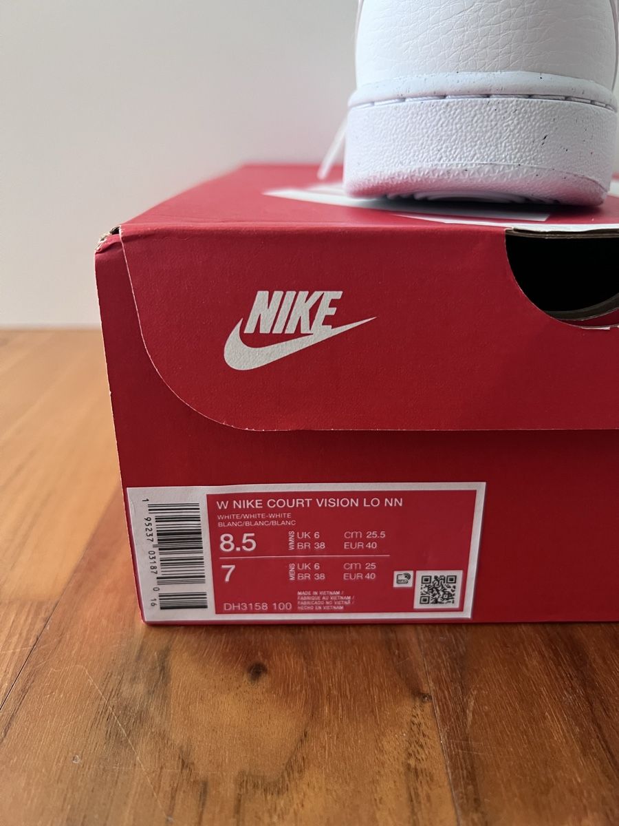 Nike Scarpe da uomo: Nike Sneaker NEU!! Gr.40 – Nuovo e nell'imballaggio originale da Wil SG venduto da ooMariposaoo 2