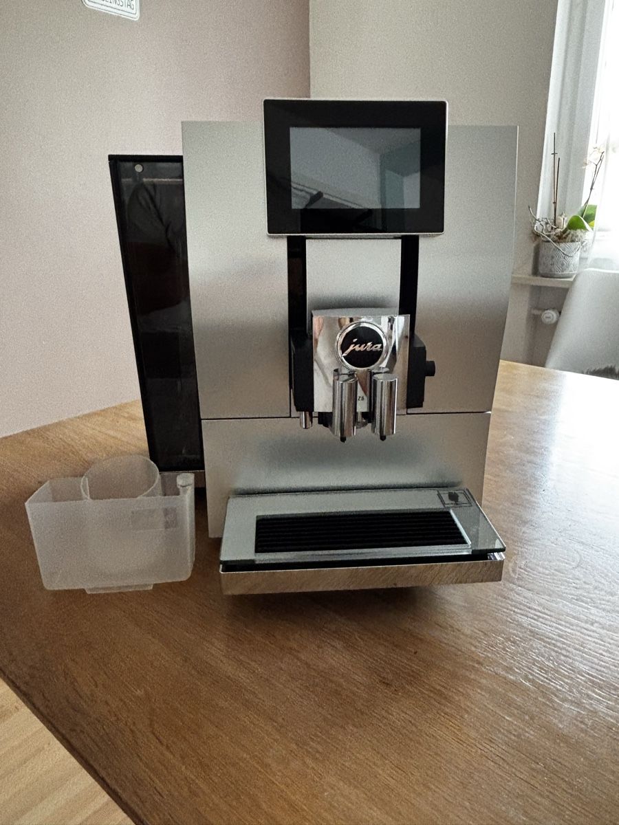 Jura Machines à café & Machines à expresso: Kaffeemaschine Jura Z8 – D'occasion à Derendingen par lgi_sxj5 2