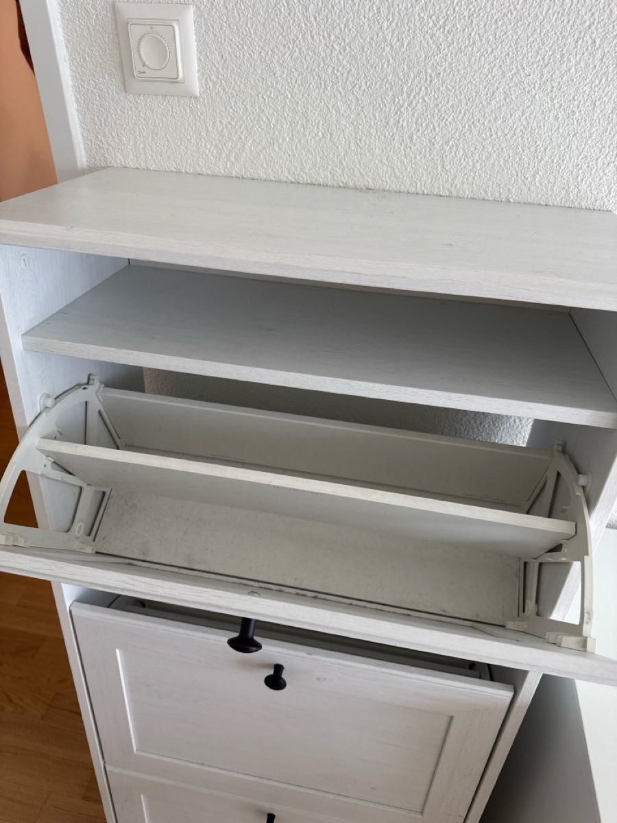 Ikea Armoires: IKEA Shoe Cabinet, 3 Compartments – D'occasion à Zürich par _lunapioggia 1