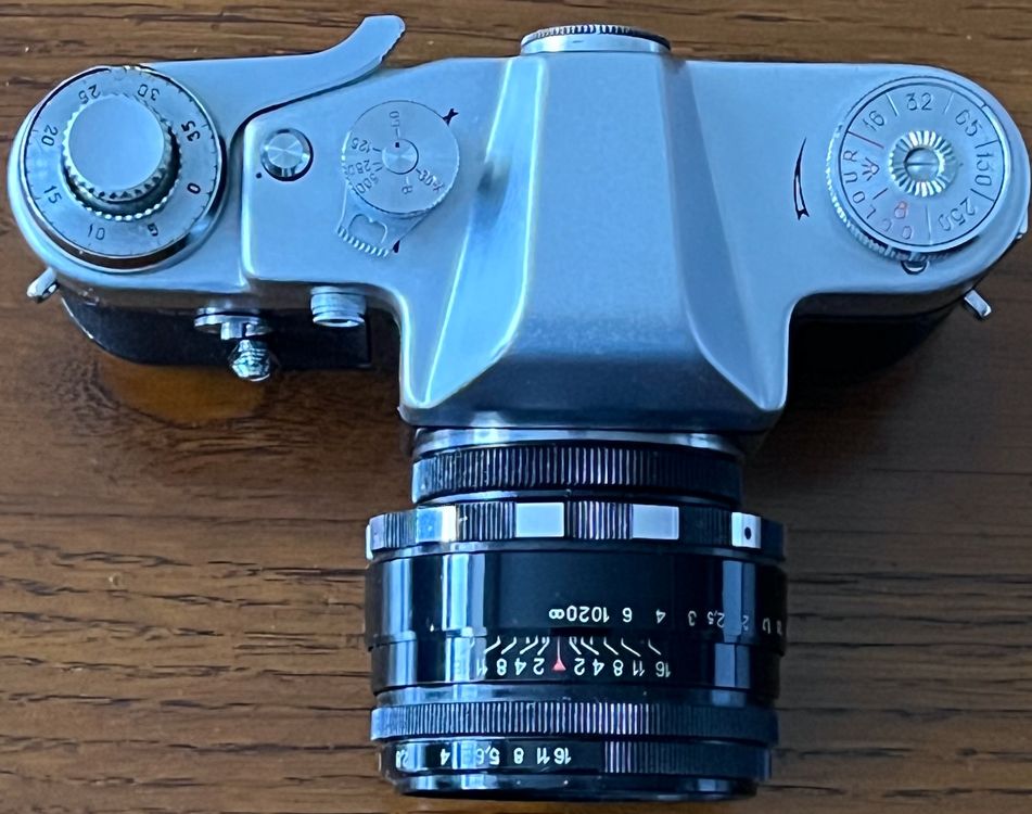 Appareil Photo Zenith EM Vintage + Objectif Helios 44mm Et 2 Pentacon – 35mm Manuel