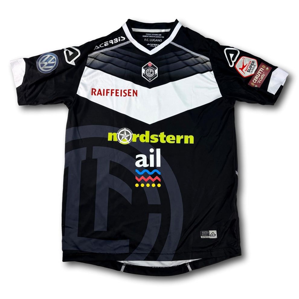 Leibchen & Hosen: FC Lugano - 2017-18 - Spielgetragen - Heim - L - Junior – Gebraucht aus Bolligen von ToTheJerseyEquipment 1
