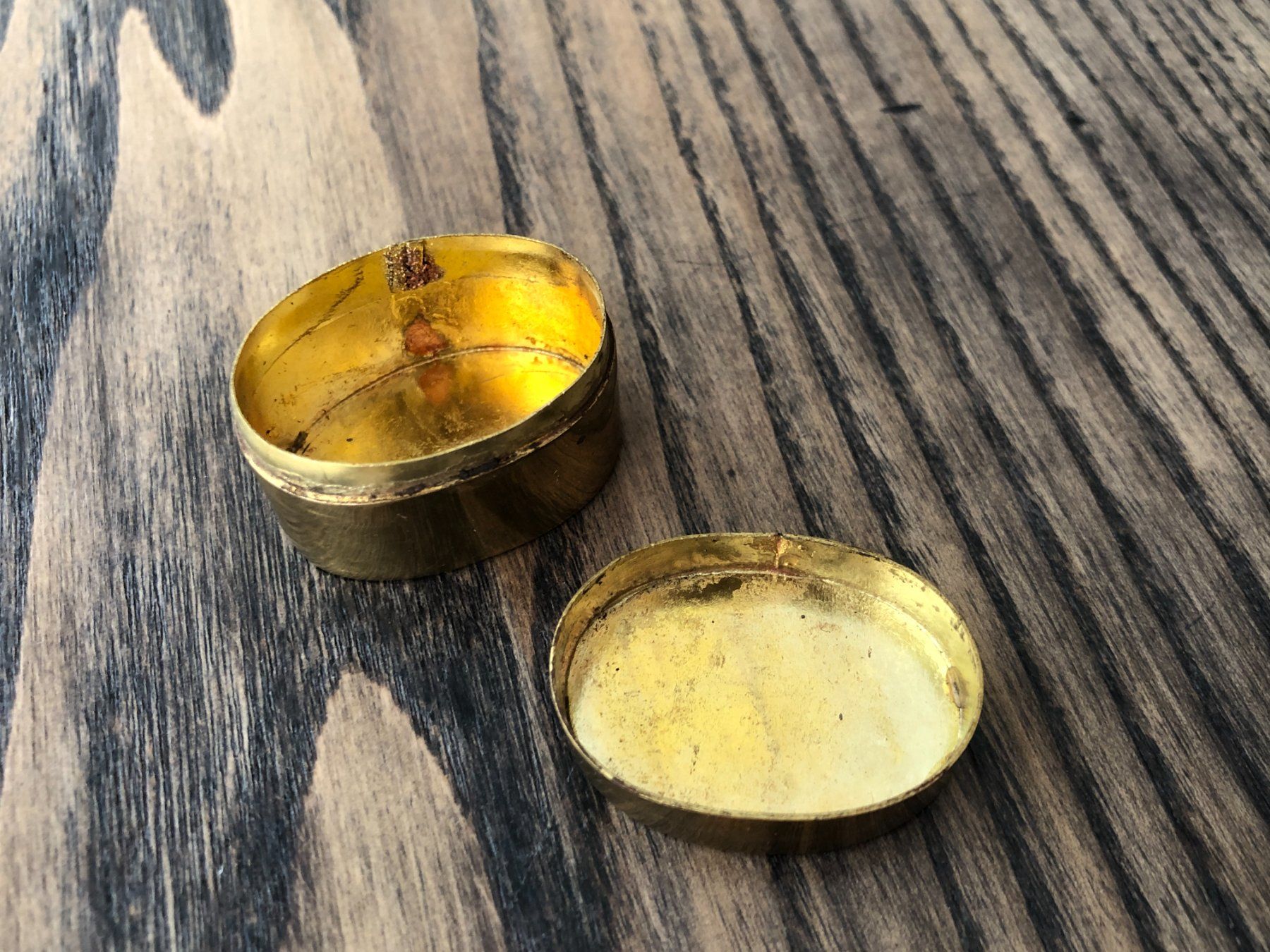 Altro in Decorazioni & Accessori: Vintage Pillendose Dösli verm. Messing und Perlmutt – Usato da Berg am Irchel venduto da Zweiti_Chance 2